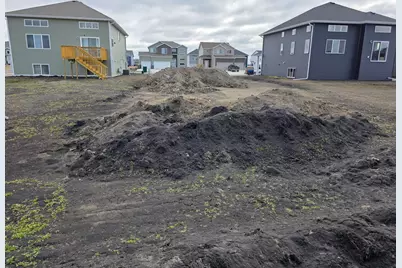 2410 36th Avenue S, Moorhead, MN 56560 - Photo 2