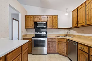 606 Donegal Cir, Shoreview, MN 55126 - Photo 12