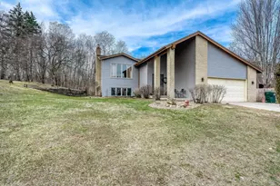 1632 Sherwood Way, Eagan, MN 55122 - Photo 4