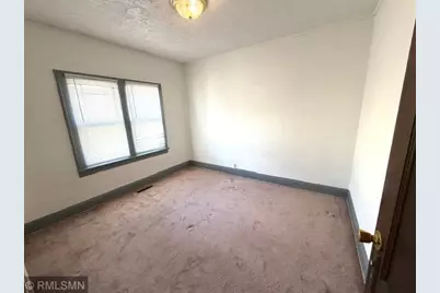 3231 Dupont Avenue N, Minneapolis, MN 55412 - Photo 4