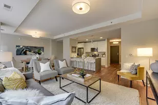 212 10th Ave S, Minneapolis, MN 55415 - Photo 2