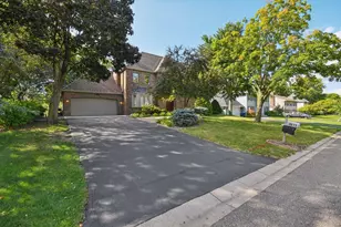 4615 Juneau Ln N, Plymouth, MN 55446 - Photo 2