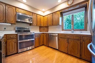 712 W Circle Dr, Montgomery, MN 56069 - Photo 8