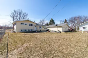 1406 24th Ave S, Moorhead, MN 56560 - Photo 26