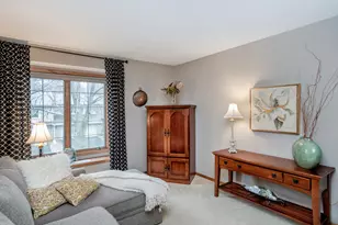 493 Sterling St S, Maplewood, MN 55119 - Photo 26