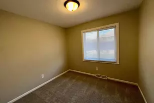 923 Lawnview Ave, Shoreview, MN 55126 - Photo 16