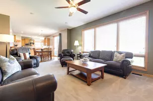 7568 Walnut Curve, Chanhassen, MN 55317 - Photo 16