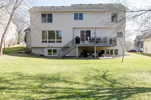 7568 Walnut Curve, Chanhassen, MN 55317 - Photo 52