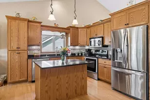 13890 Blanca Ct, Rosemount, MN 55068 - Photo 8