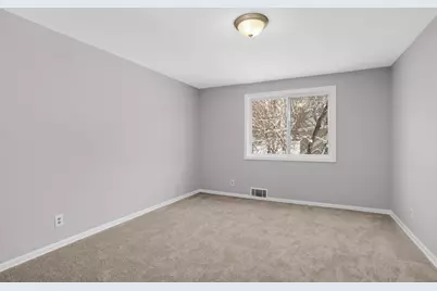 4533 Welcome Avenue N, Crystal, MN 55422 - Photo 12