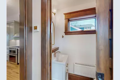 939 Linwood Avenue, Saint Paul, MN 55105 - Photo 18