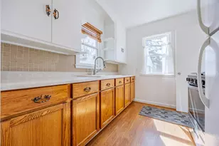 125 Ridgewood Dr, Hopkins, MN 55343 - Photo 12