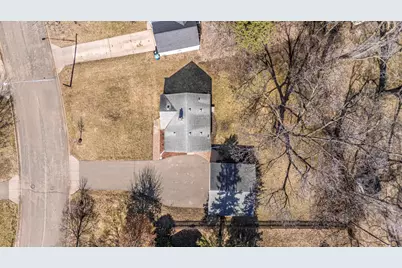 125 Ridgewood Drive, Hopkins, MN 55343 - Photo 44