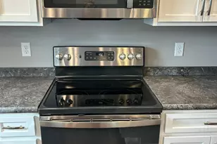 2008 Nelson Dr, Thief River Falls, MN 56701 - Photo 10