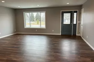 2008 Nelson Dr, Thief River Falls, MN 56701 - Photo 8