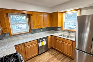 42 Baker St W, Saint Paul, MN 55107 - Photo 8