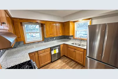 42 Baker Street W, Saint Paul, MN 55107 - Photo 8