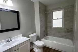 42 Baker St W, Saint Paul, MN 55107 - Photo 12