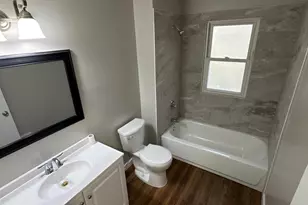 42 Baker St W, Saint Paul, MN 55107 - Photo 14