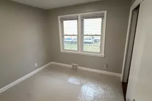 42 Baker St W, Saint Paul, MN 55107 - Photo 16