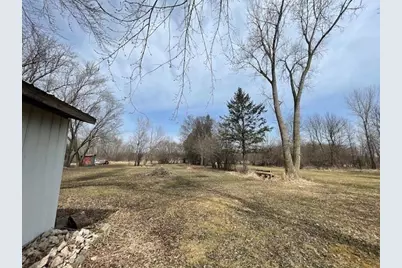 1401 30th Avenue NE, Austin, MN 55912 - Photo 4