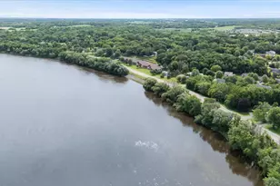 428 Riverview Dr, Monticello, MN 55362 - Photo 6