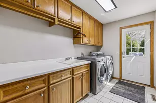 2107 Windsong Cir, Minnetonka, MN 55391 - Photo 22