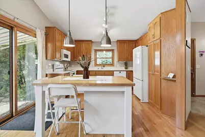 3110 Bluebell Avenue N, Brooklyn Park, MN 55443 - Photo 8