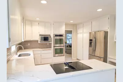 835 Vicksburg Lane N, Plymouth, MN 55447 - Photo 8