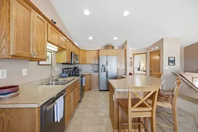 3200 7th Avenue N, Moorhead, MN 56560 - Photo 14