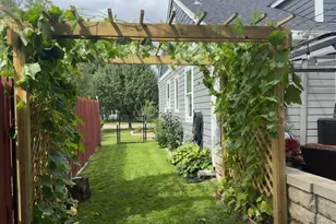 6439 Olympia St, Golden Valley, MN 55427 - Photo 2