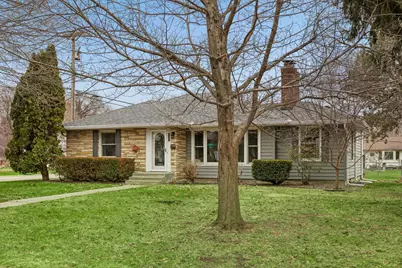 1914 Holton Street, Roseville, MN 55113 - Photo 2