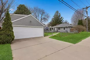 1914 Holton St, Roseville, MN 55113 - Photo 50