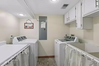 1914 Holton Street, Roseville, MN 55113 - Photo 40