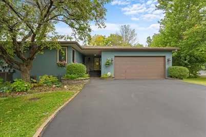 302 Pleasant Knolls, Center City, MN 55012 - Photo 2