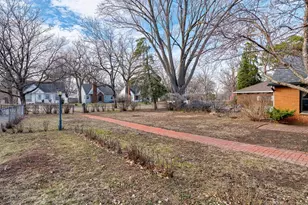 4230 Ewing Ave N, Robbinsdale, MN 55422 - Photo 30