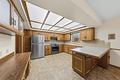 580 N Waterville Avenue, Le Center, MN 56057 - Photo 12