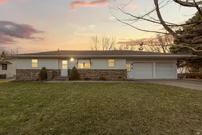 580 N Waterville Avenue, Le Center, MN 56057 - Photo 32