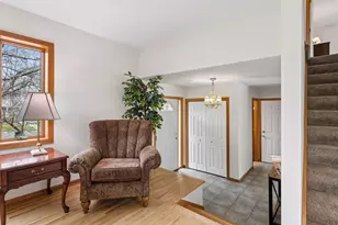 11513 Ravoux Ave, Burnsville, MN 55337 - Photo 8