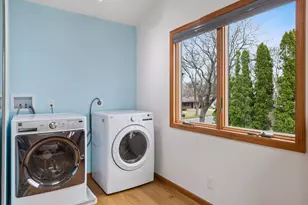 11513 Ravoux Ave, Burnsville, MN 55337 - Photo 28