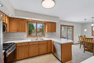 11513 Ravoux Ave, Burnsville, MN 55337 - Photo 16