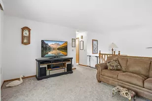 7230 38th St N, Oakdale, MN 55128 - Photo 14