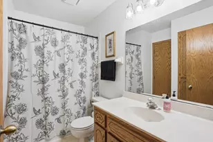7230 38th St N, Oakdale, MN 55128 - Photo 22
