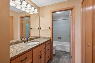 168 6th St E, Saint Paul, MN 55101 - Photo 16
