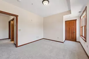 625 Dayton Ave, Saint Paul, MN 55104 - Photo 26