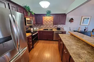 5730 Donegal Dr, Shoreview, MN 55126 - Photo 4