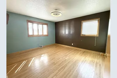 127 4th Street NW, Clara City, MN 56222 - Photo 12