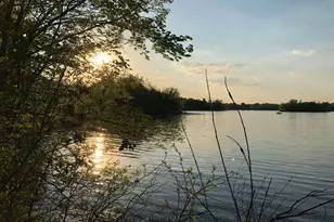 981 Peninsula Point Rd, Shakopee, MN 55379 - Photo 1