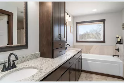 3677 Edgerton Street, Vadnais Heights, MN 55127 - Photo 18