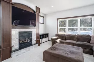 3677 Edgerton St, Vadnais Heights, MN 55127 - Photo 4